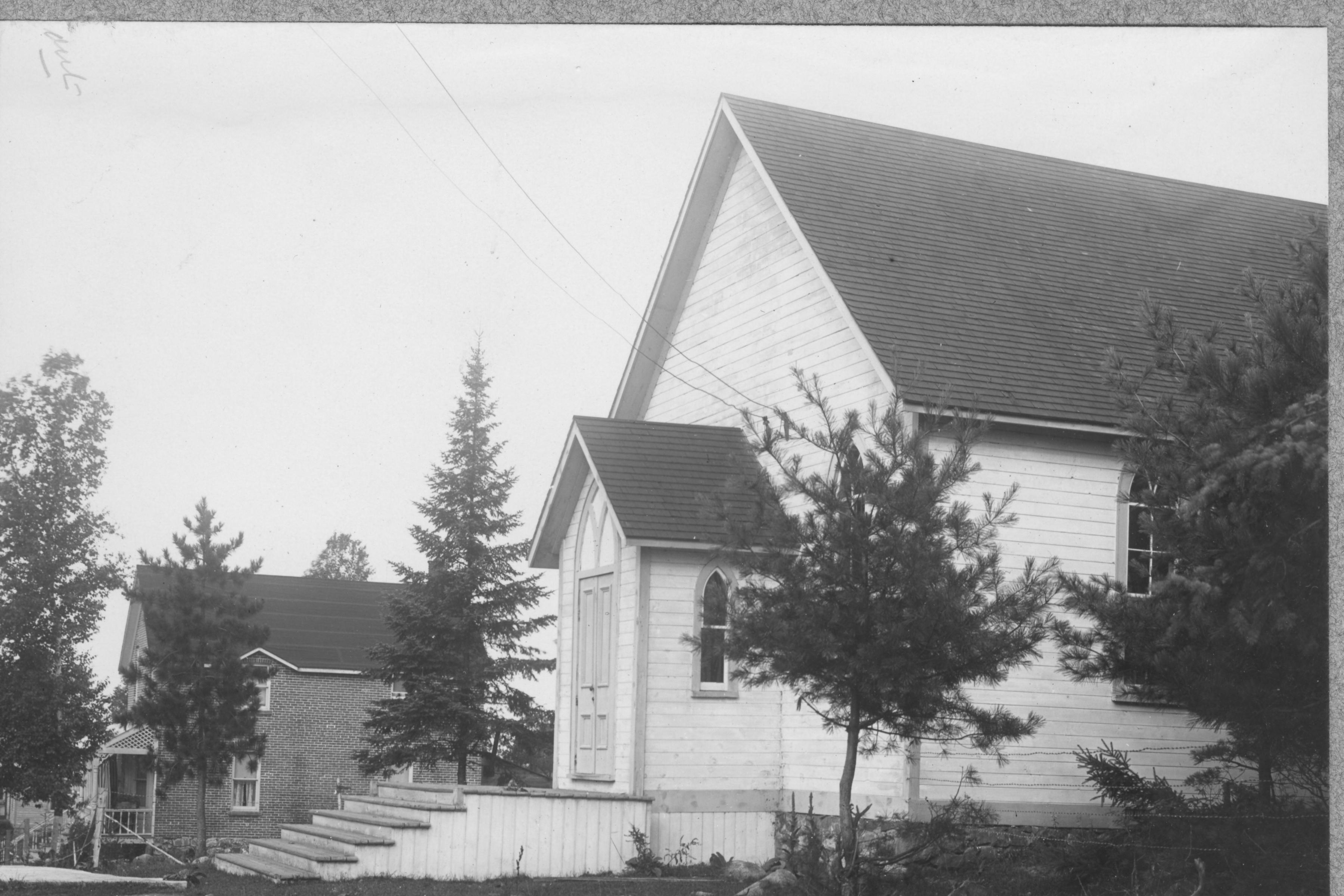 Knox United Church and manse (image taken pre-1959)